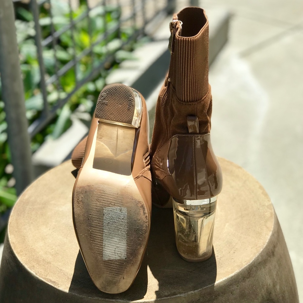 Cape Robbin - image 3